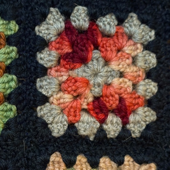 VTG Handmade Wool Afghan Roseanne Throw Sofa Blanket Granny Square 64" X 38" - Picture 14 of 15